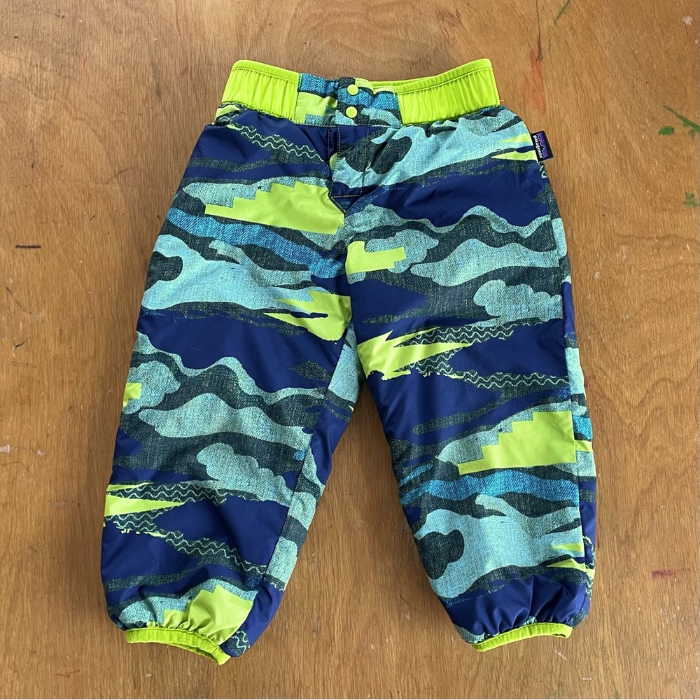 Patagonia toddler quilted puff joggers - reversible - size 12-18 months